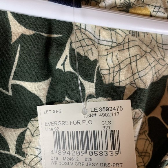 Lands' End Fit & Flare Midi Dress Women's Small 6-8 Floral Plunge Neck S7948 - Picture 5 of 10